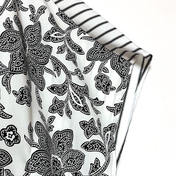 Chicos Top Size Large Floral Striped Mix Print Tie Front Flutter Sleeve 2 12/14 - Picture 8 of 12